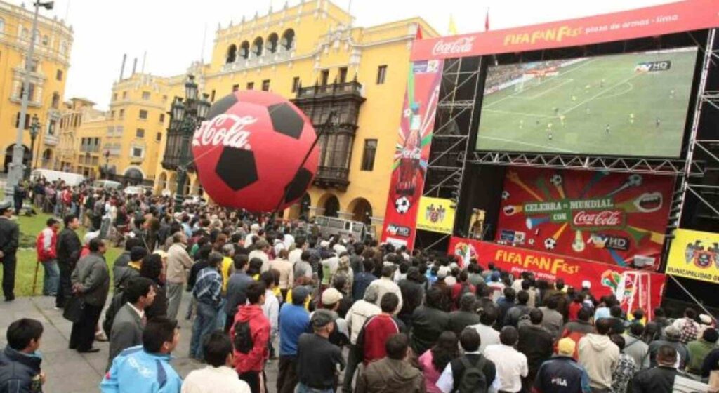 Perú vs Australia Pantalla Gigante Lima