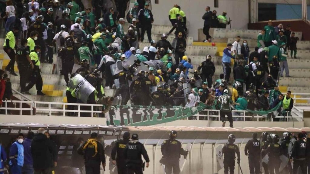 Hinchas de Deportivo Cali ante Melgar