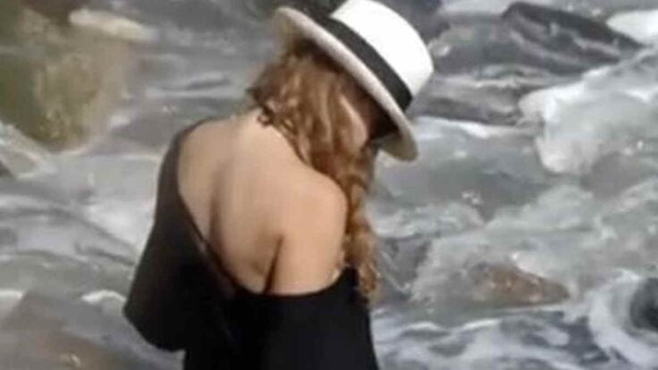 Video de Paulina Rubio en la playa